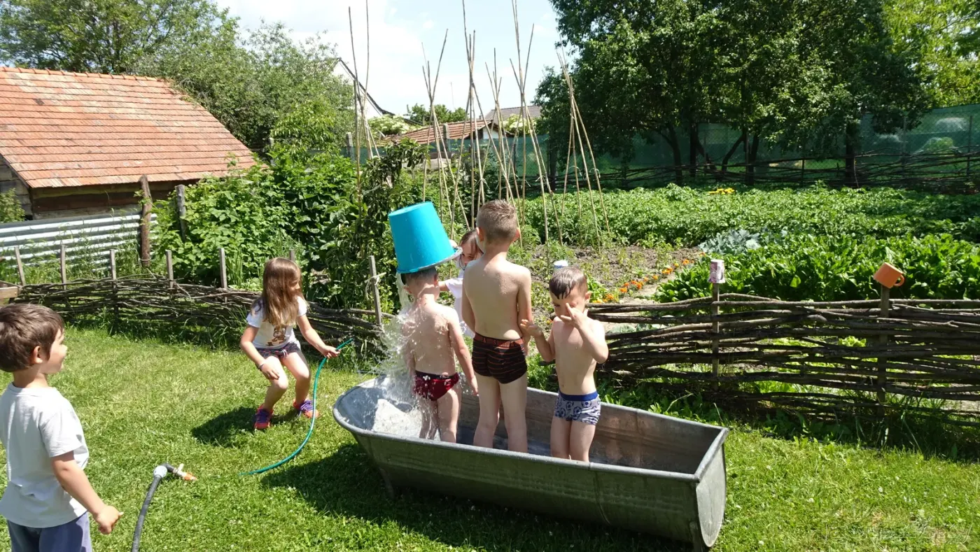 Vodné hry v kadi